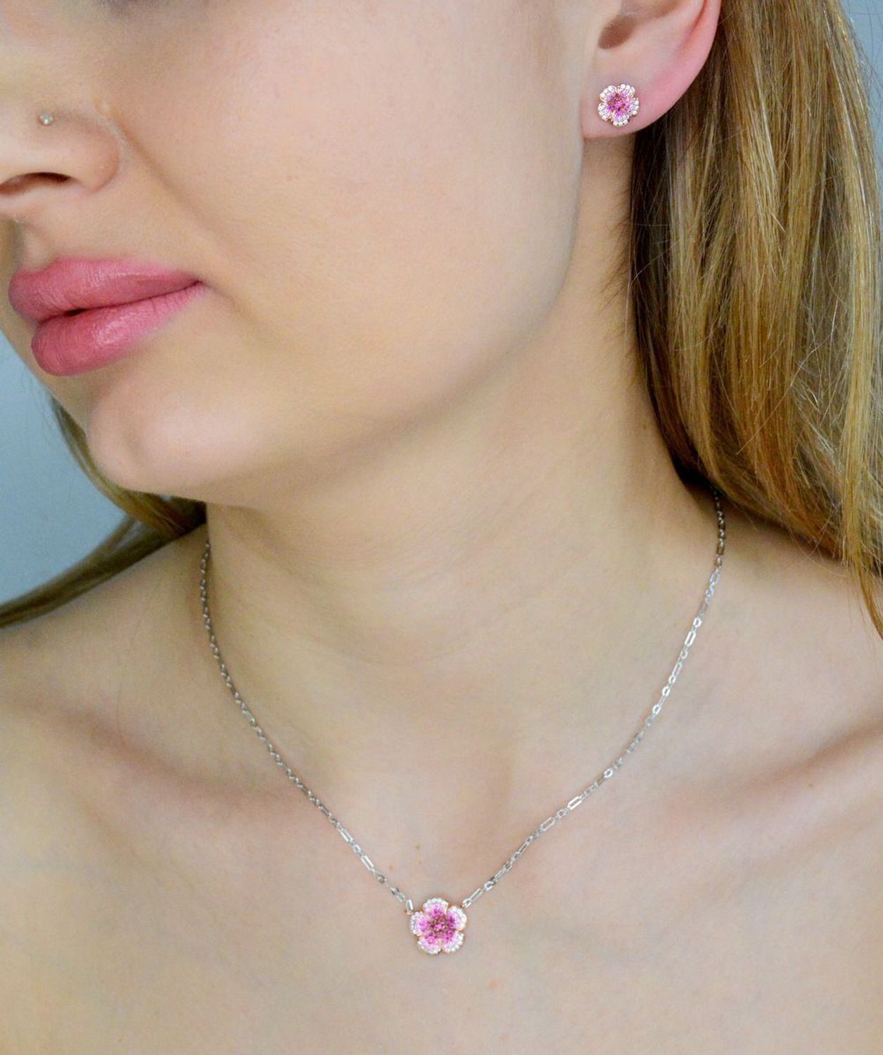 Naszyjnik damski srebrny 925 z różowym kwiatkiem Nomination 241103 010.jpg